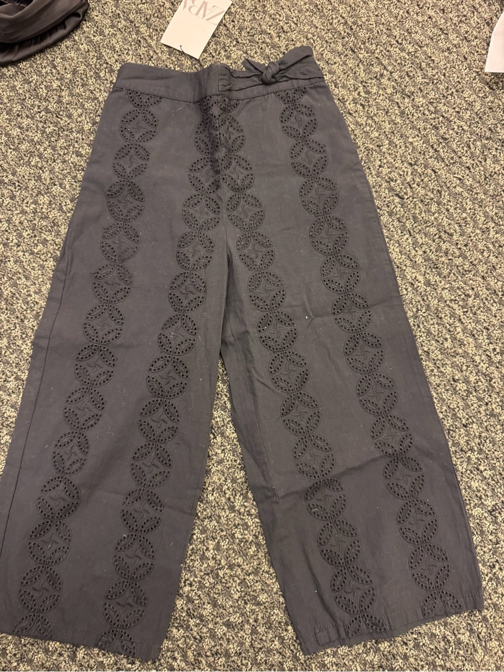 NWT Zara Girls Black Eyelet Wide Leg Pants Size 8 (128 cm) Tie Waist
